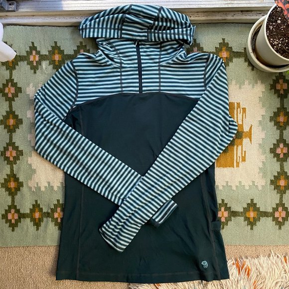 Mountain Hardwear Tops - Mountain Hardwear Long Sleeve